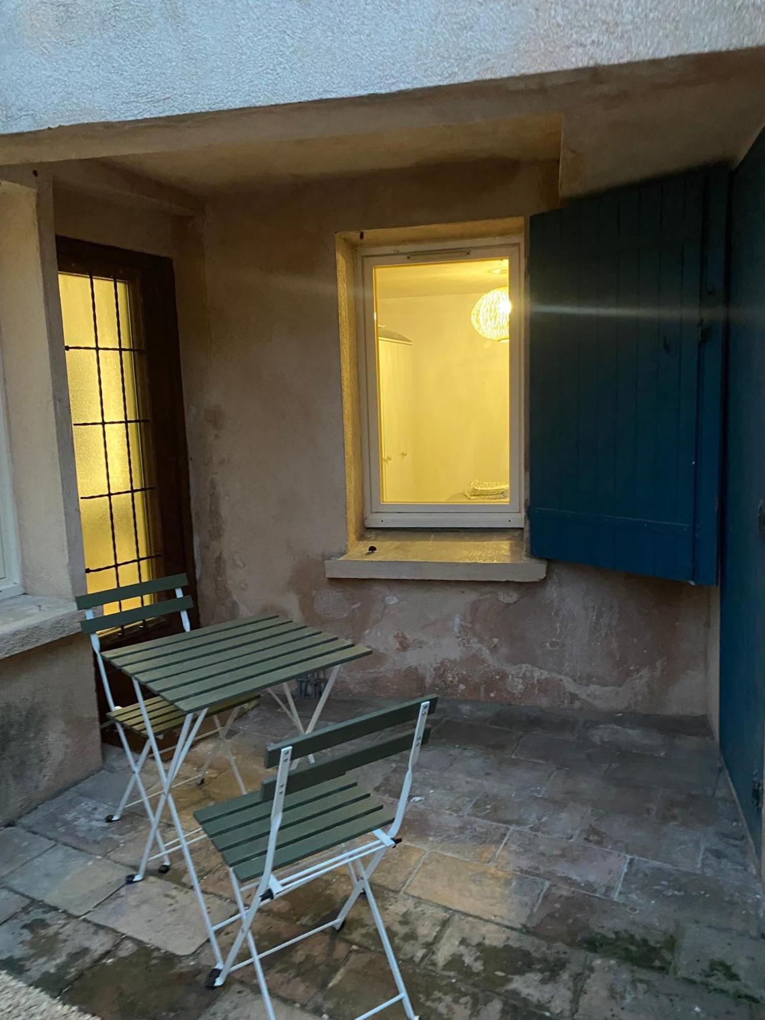 Charmant T2 Proche Arenes Apartment Ним Екстериор снимка
